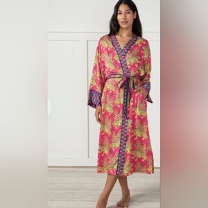 NWT Bagheera Eco Satin Robe - Hot Pink, Size xxs/xs